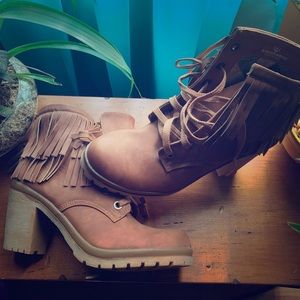 Women’s Boots